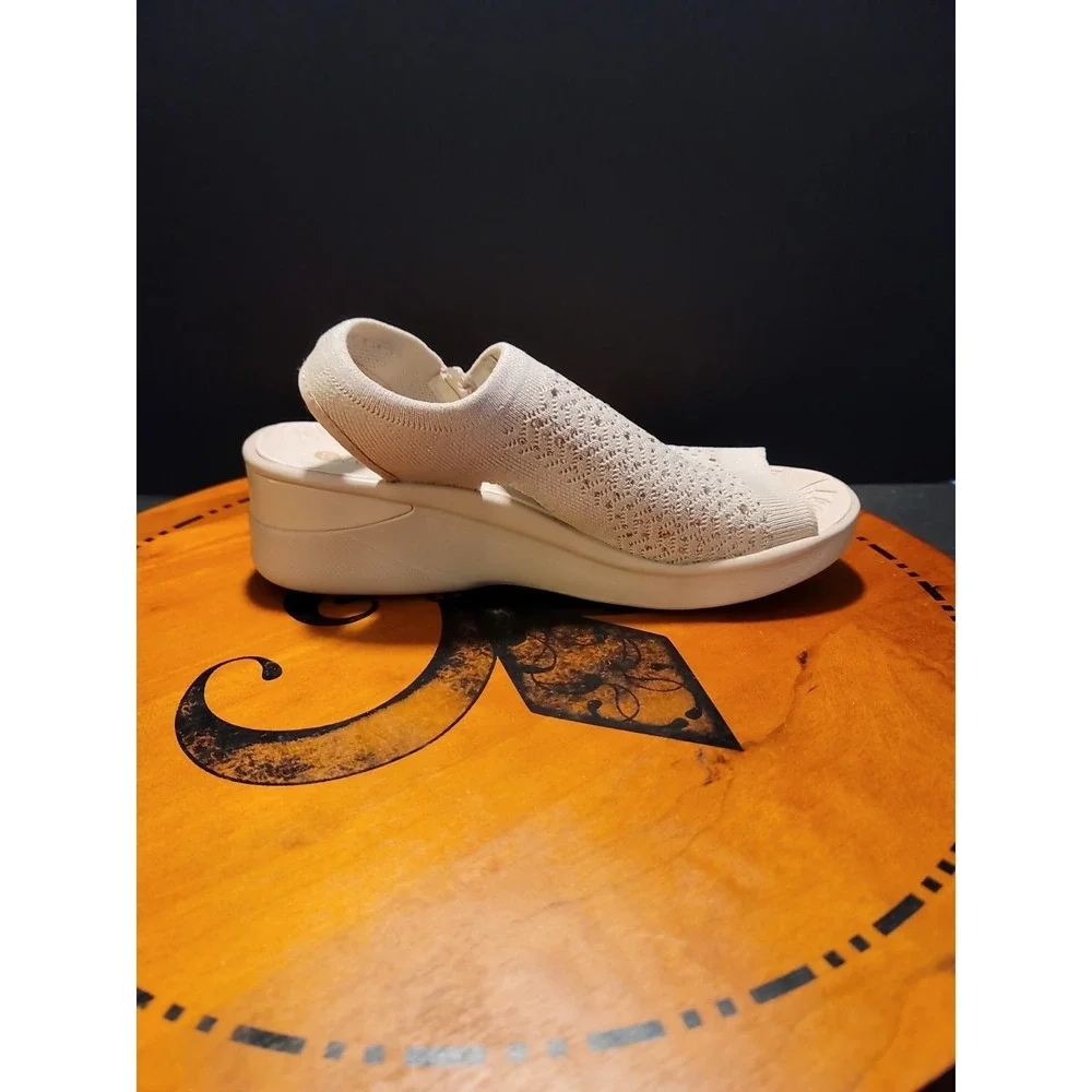BZees Starbright Womens Size 9.5